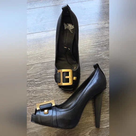 BCBGMaxAzria Heels In Size 6. - Picture 2 of 6